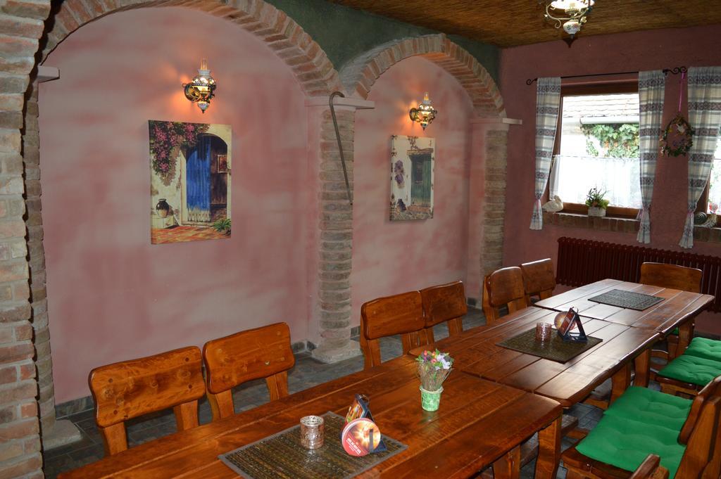 Guest House Hakluv Mlyn Hrabetice  Exterior photo